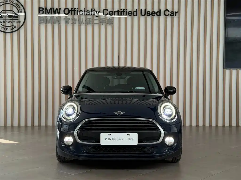 MINI 2018 1.5T COOPER Artist