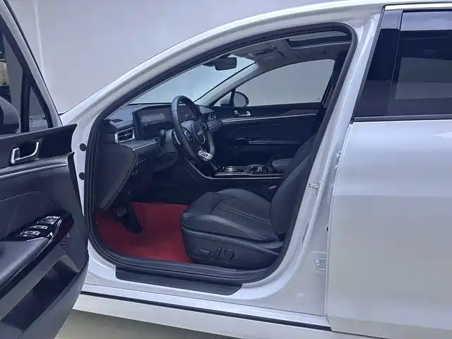 Kia K5 2025 1.5T Prestige Edition