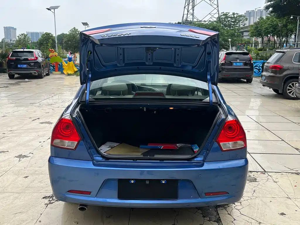 V3 Lingyue 2010 1.5L CVT Flagship Edition