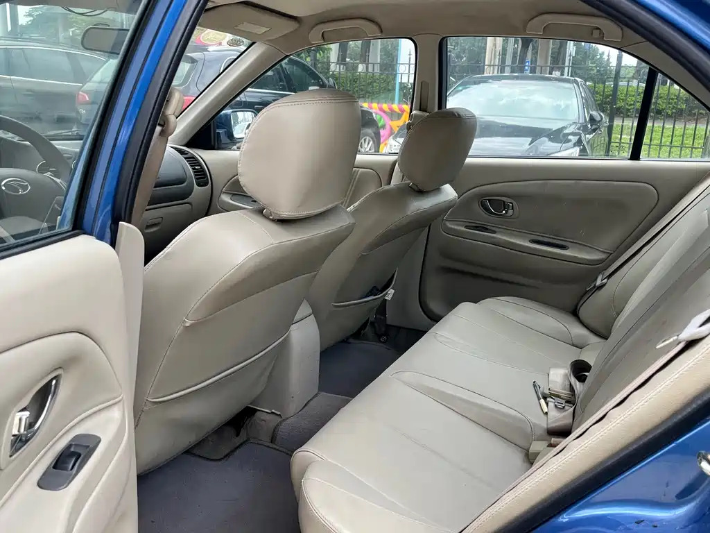 V3 Lingyue 2010 1.5L CVT Flagship Edition