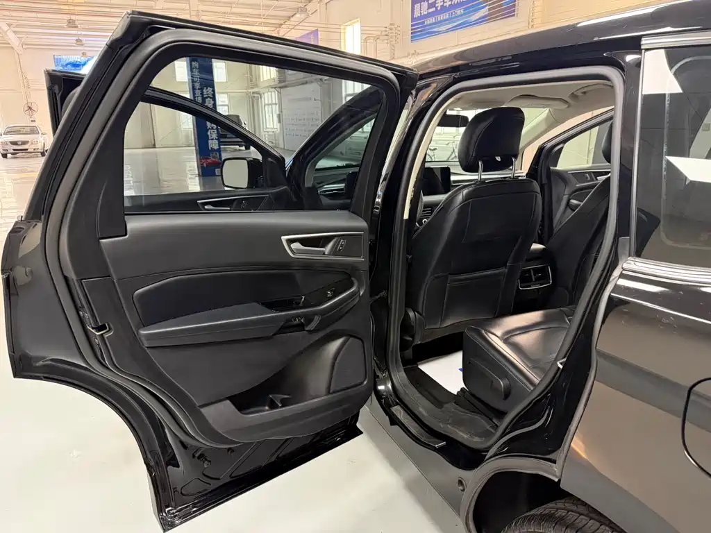 Edge 2021 PLUS EcoBoost 245 FWD Elite 5-Seater