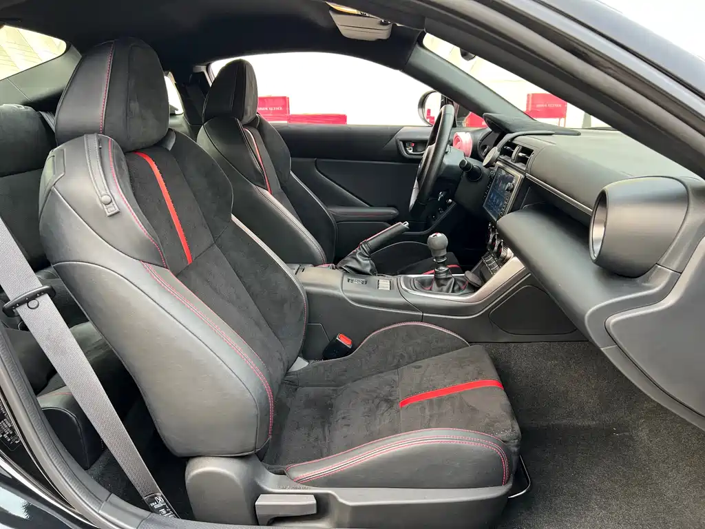 Subaru BRZ 2022 2.4L Manual