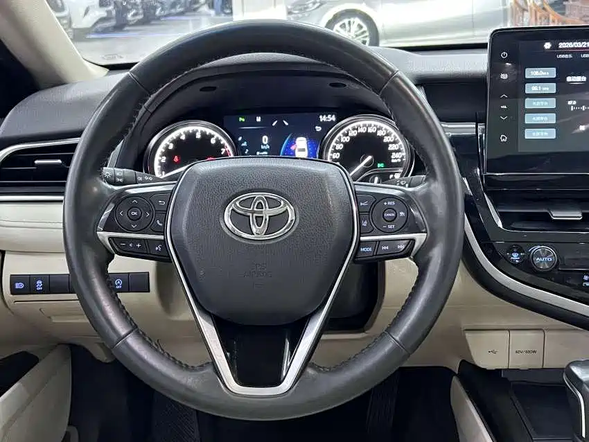 Camry 2021 2.0G Luxury Edition
