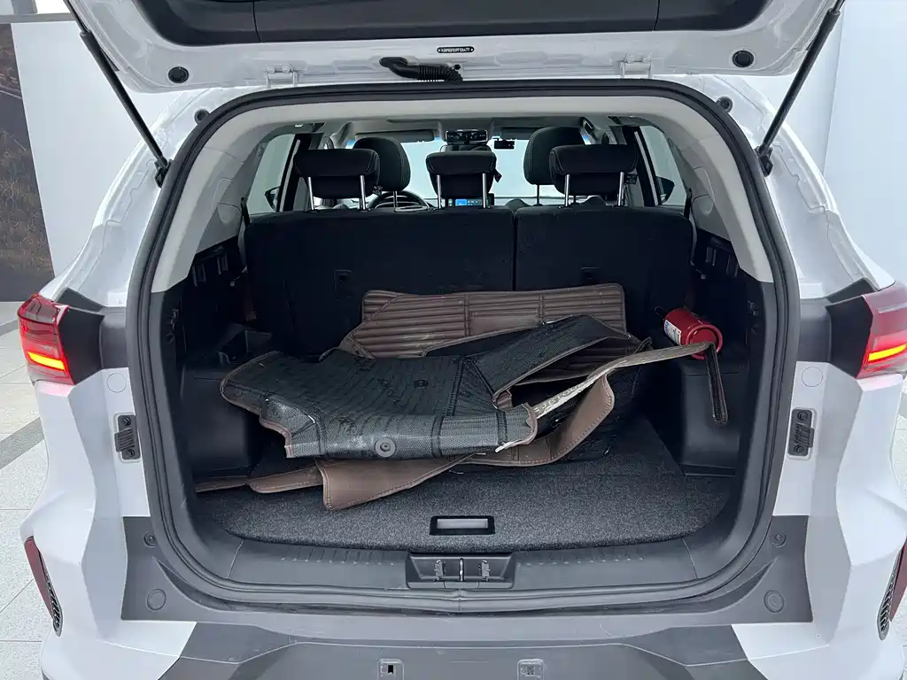 Jetour X70 2023 1.5T DCT Chaoyue PRO Edition 5-Seater