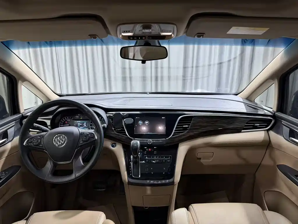 Buick GL8 2017 ES 28T Luxury China V