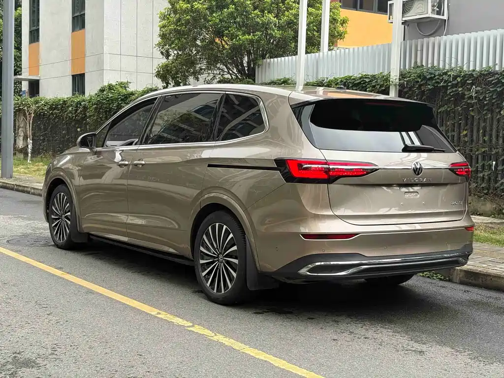 Viloran 2020 380TSI Prestige Edition
