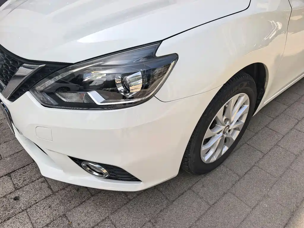 Nissan Sylphy 2016 1.6XL CVT Premium Edition