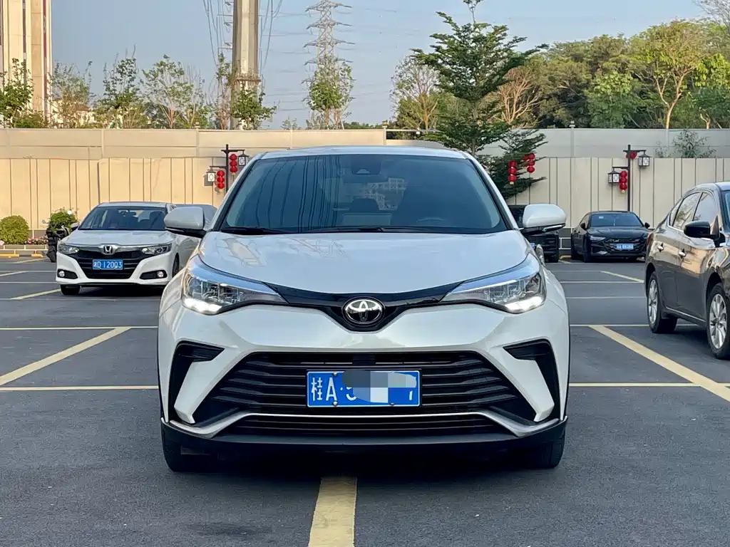 Toyota IZOA 2023 2.0L Yixiang Edition