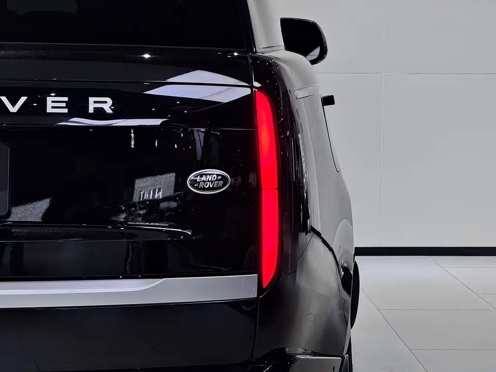Range Rover 2023 3.0 L6 400PS Creation Extended Edition