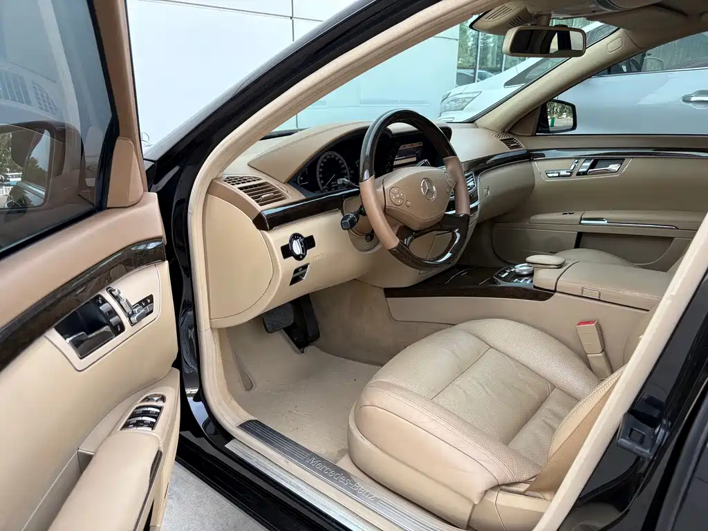 Mercedes-Benz S-Class 2010 S 300 L Luxury