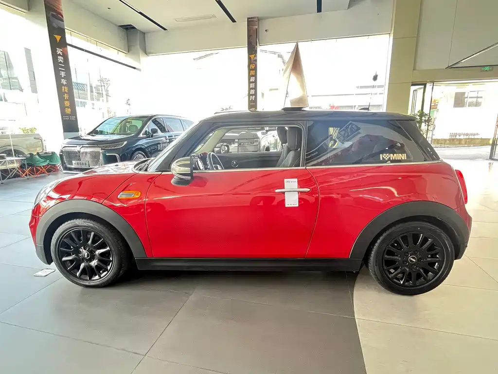 MINI 2016 1.2T ONE Pioneer Edition