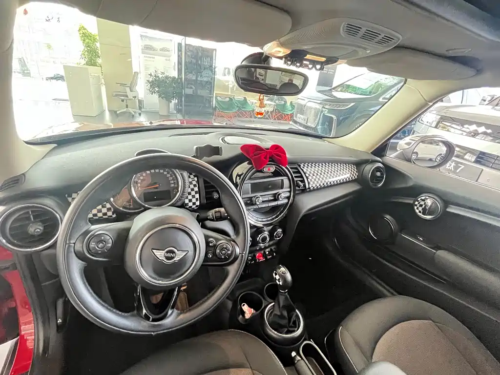 MINI 2016 1.2T ONE Pioneer Edition