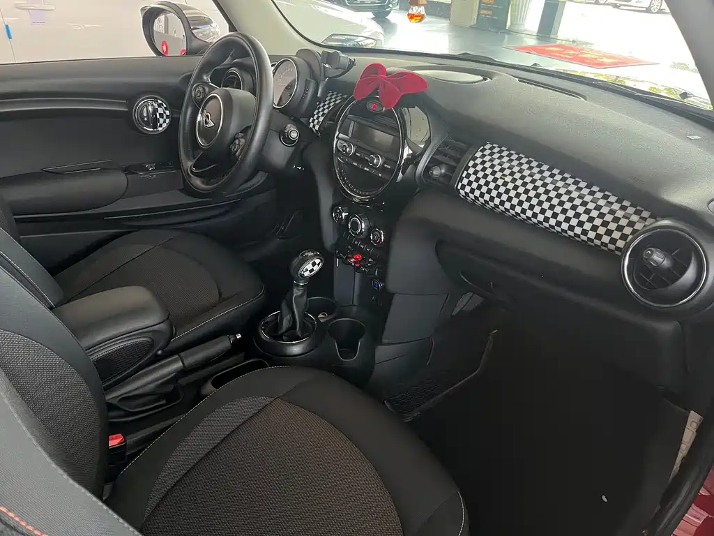 MINI 2016 1.2T ONE Pioneer Edition