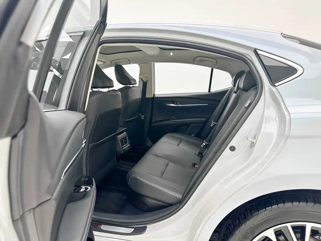 Camry 2024 Hybrid 2.5HG Premium Edition