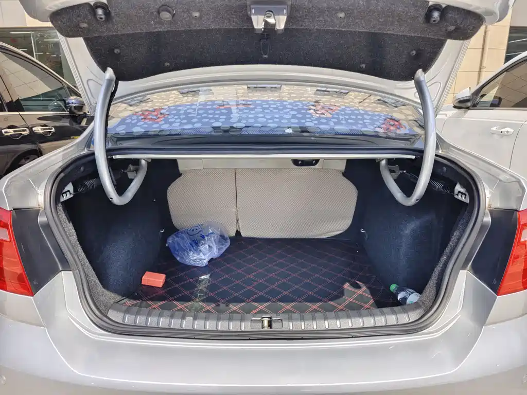 Volkswagen Bora 2014 1.6L Automatic Comfort Edition