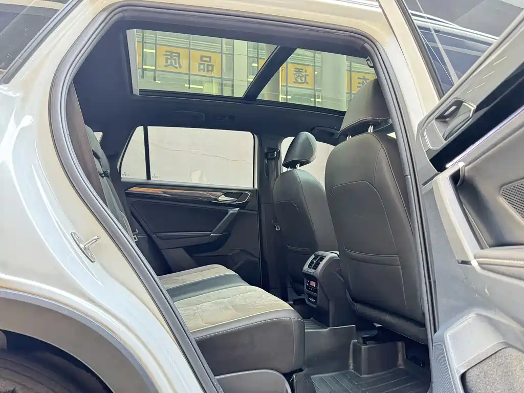 Volkswagen Tayron 2021 380TSI AWD R-Line Connected Edition