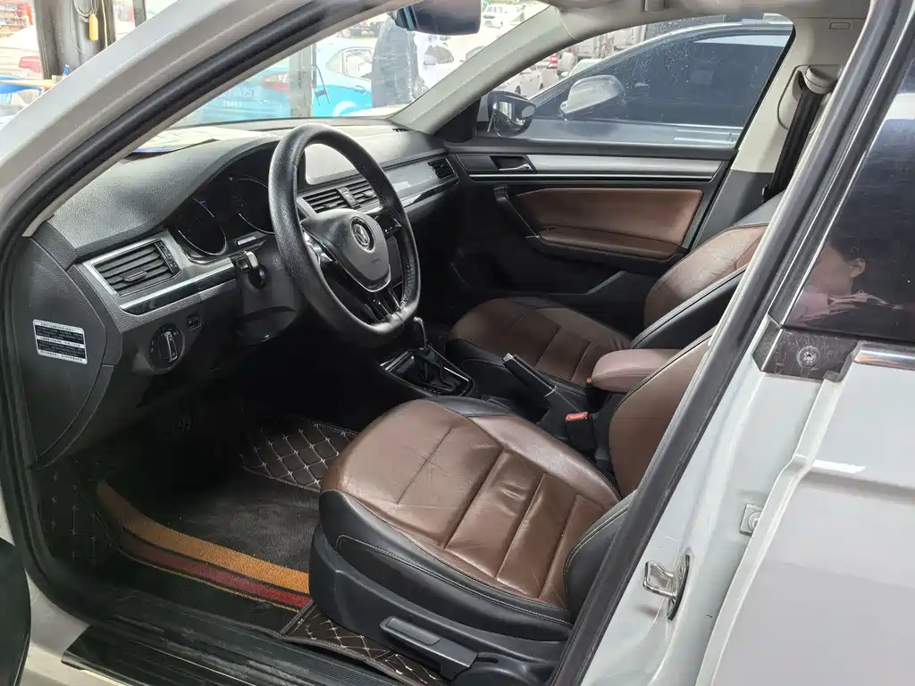 Volkswagen Bora 2016 1.6L Automatic Comfort
