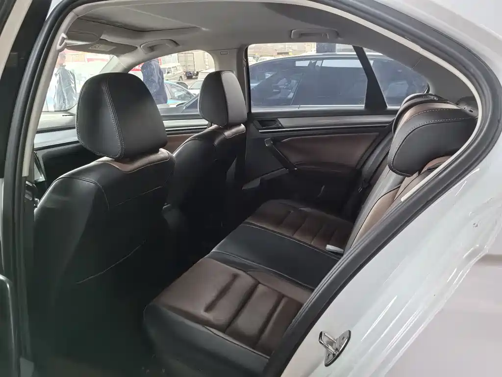 Volkswagen Bora 2016 1.6L Automatic Comfort