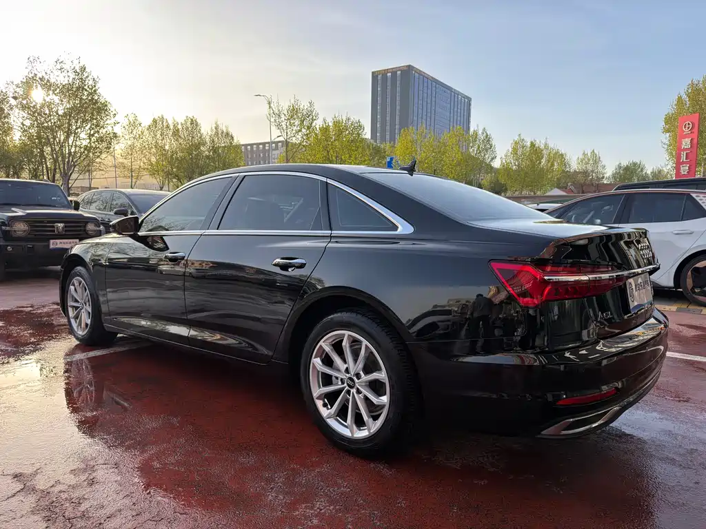 Audi A6L 2024 40 TFSI Luxury Elegant