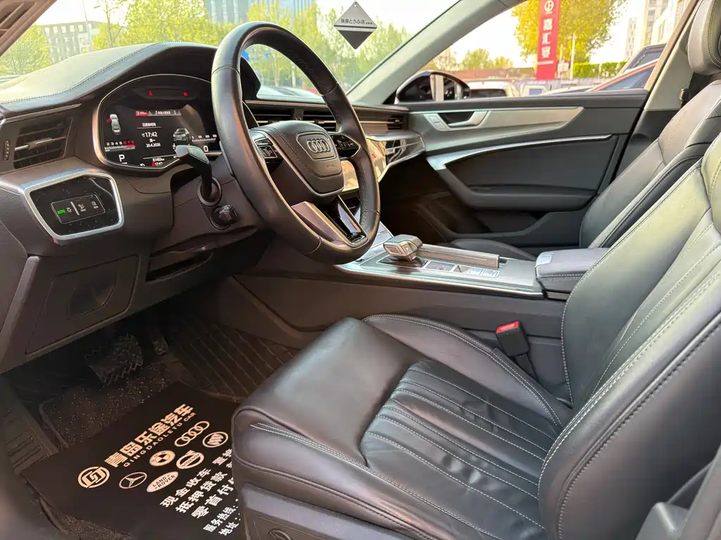 Audi A6L 2024 40 TFSI Luxury Elegant