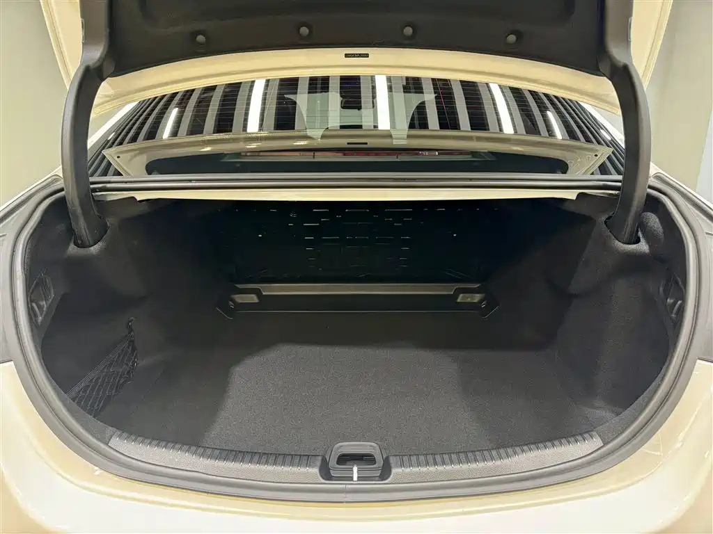 Mercedes-Benz C-Class 2023 Facelift II C 260 L Sport
