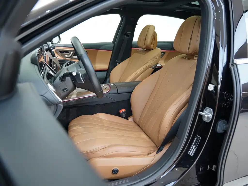 Mercedes-Benz E-Class 2024 E 300 L Fashion Edition