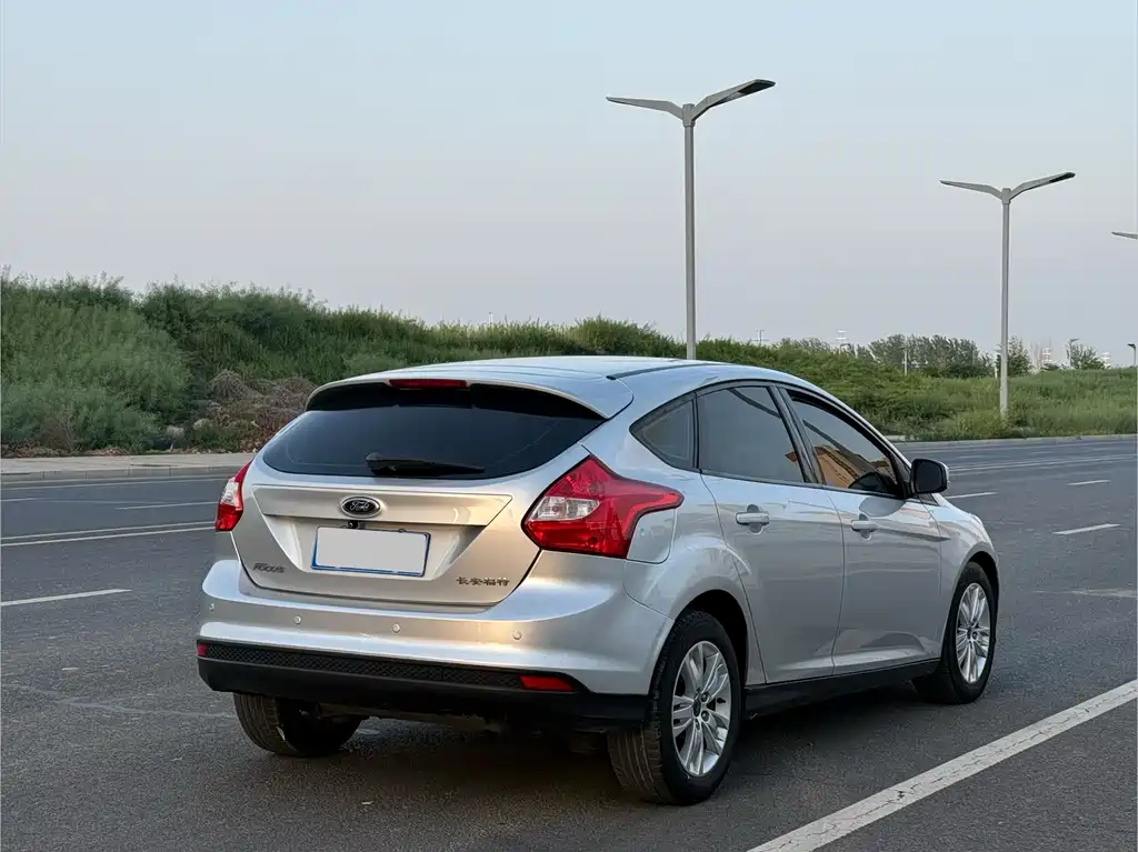 Ford Focus 2012 Hatchback 1.6L Automatic Comfort