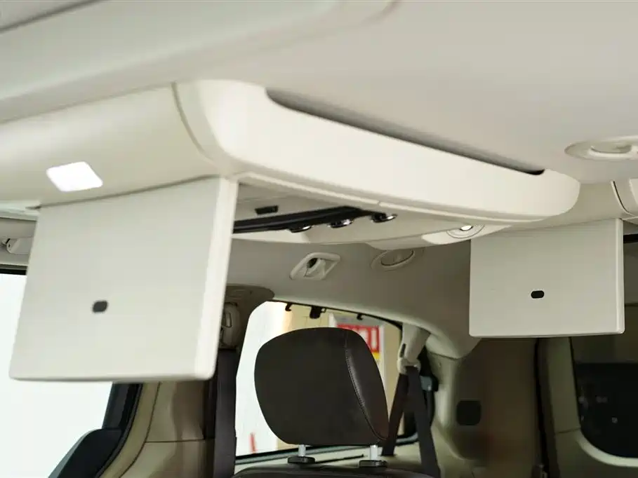 Chrysler Grand Voyager 2013 3.6L Luxury Edition
