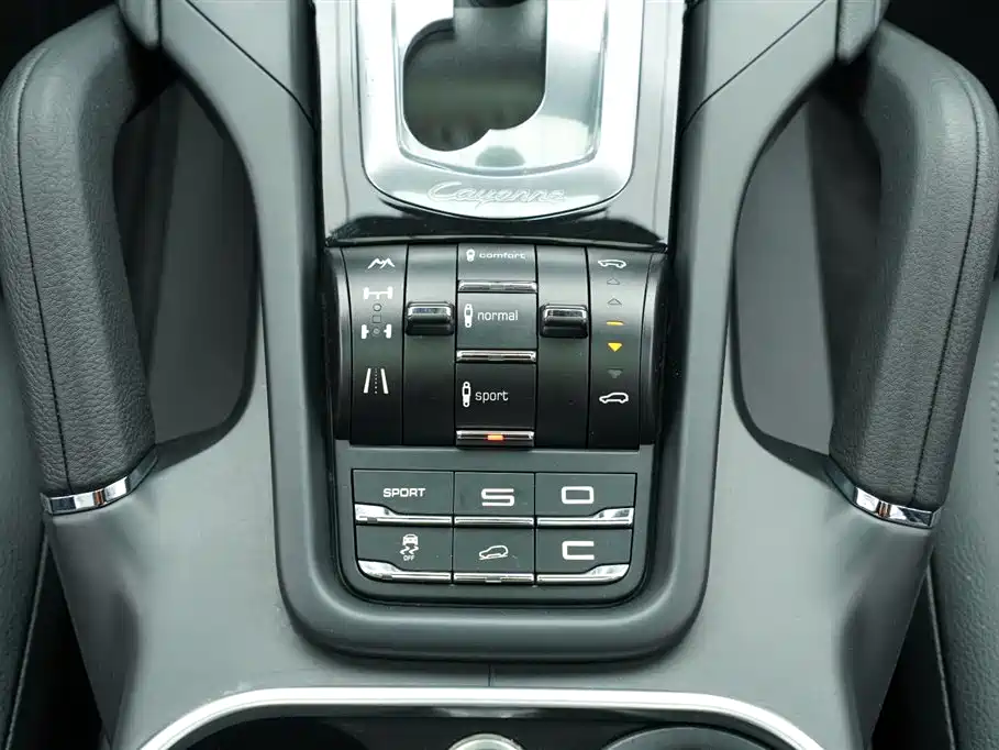 Porsche Cayenne 2011 3.0T