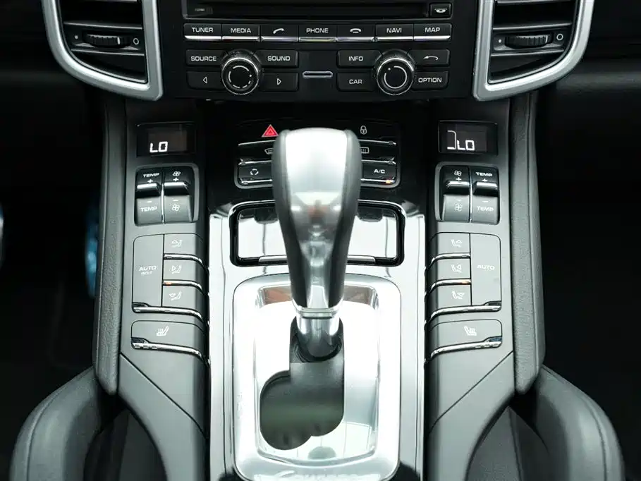 Porsche Cayenne 2011 3.0T