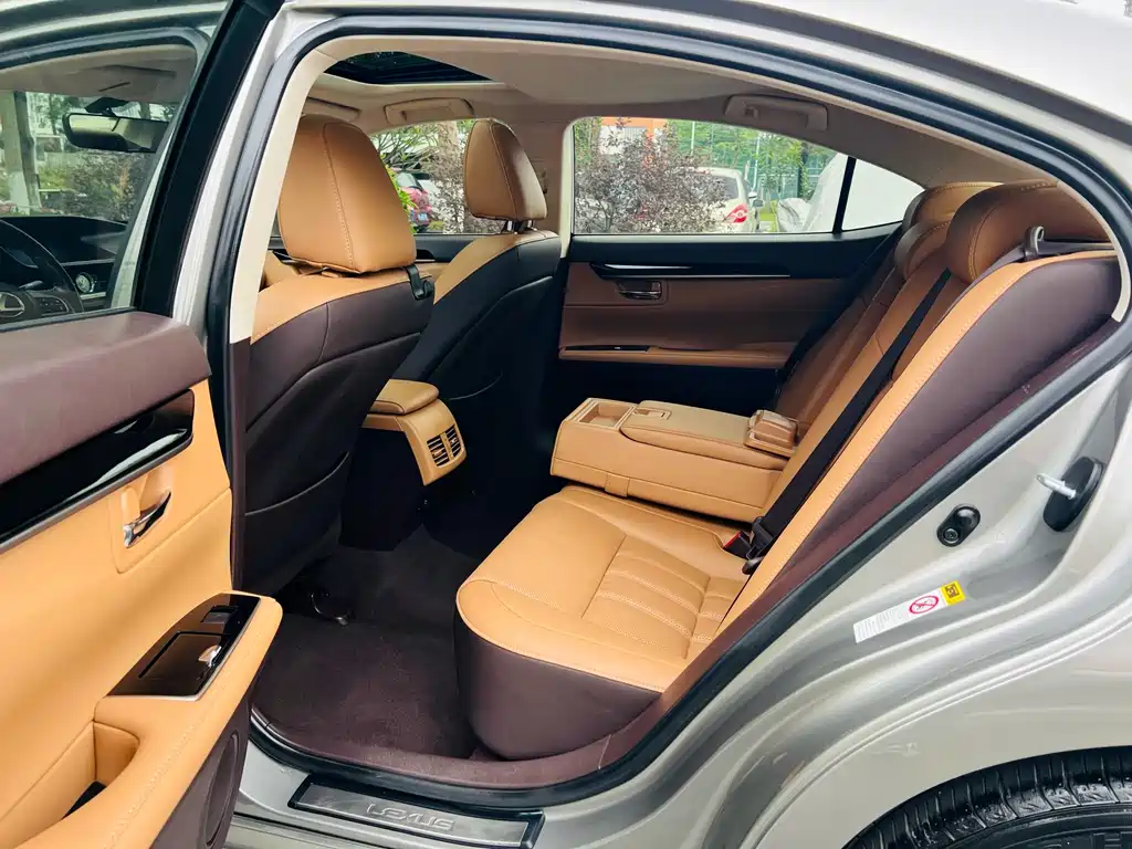 Lexus ES 2015 200 Elite Edition