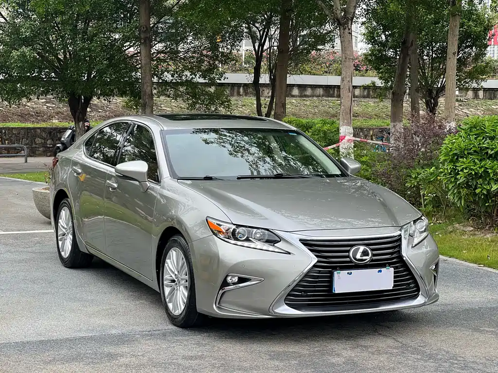 Lexus ES 2015 200 Elite Edition