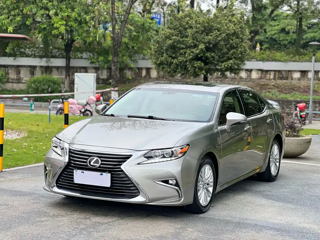 Lexus ES 2015 200 Elite Edition