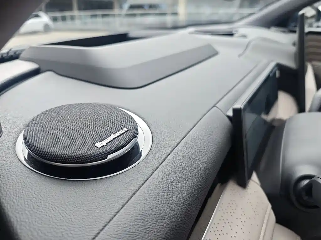 Geely Galaxy Xingyao 8 2025 130km EM-P Starship Edition