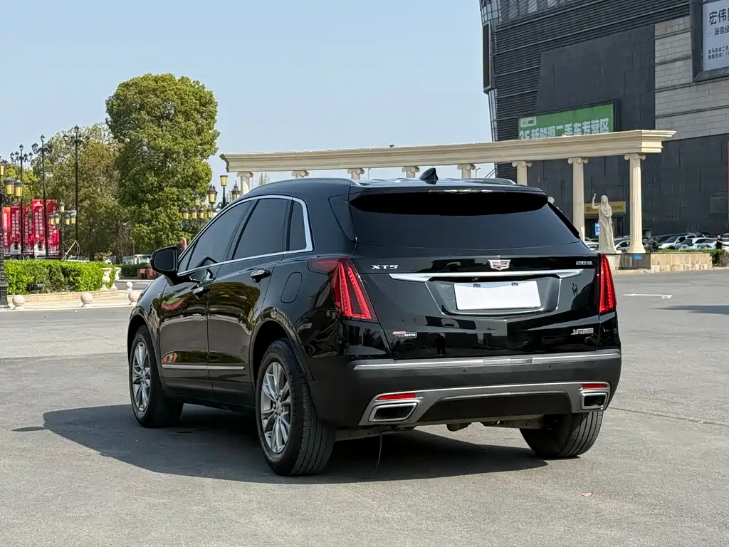 Cadillac XT5 2.0T Luxury FWD 2022