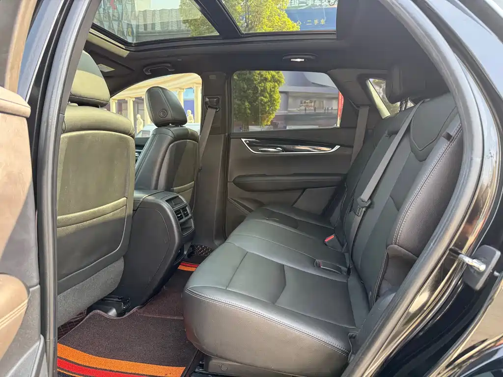 Cadillac XT5 2.0T Luxury FWD 2022