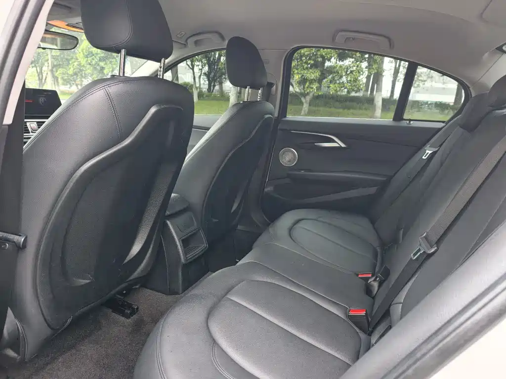 BMW 1 Series 2021 120i M Sport