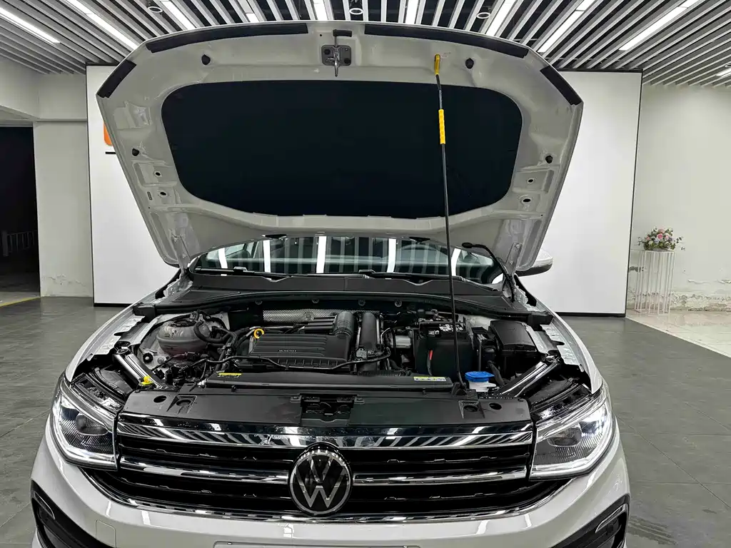 Bora 2023 200TSI DSG Yuexing PRO Edition