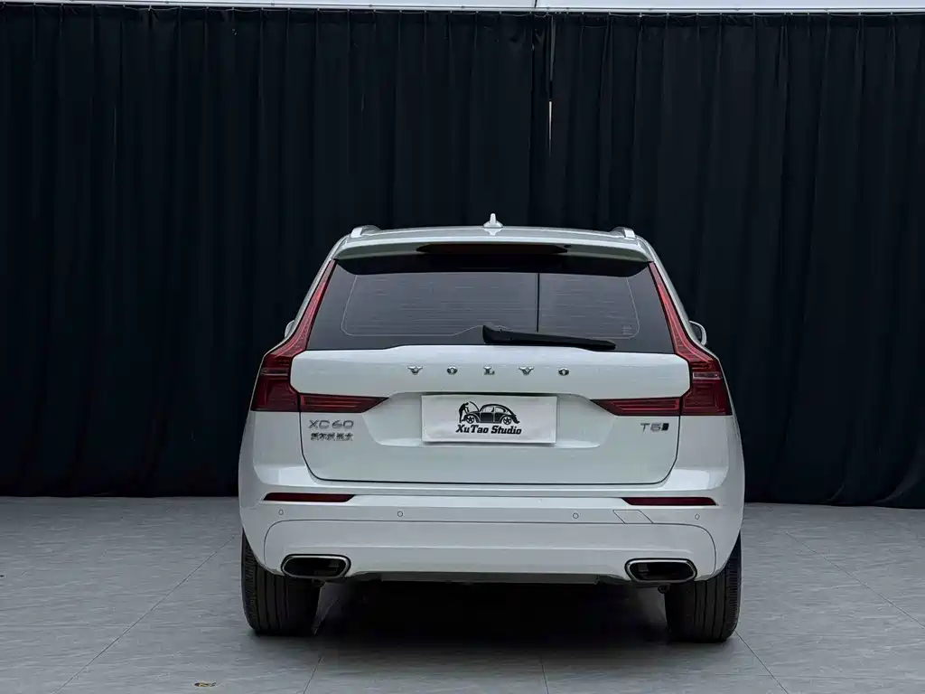 Volvo XC60 2018 T5 AWD Inscription