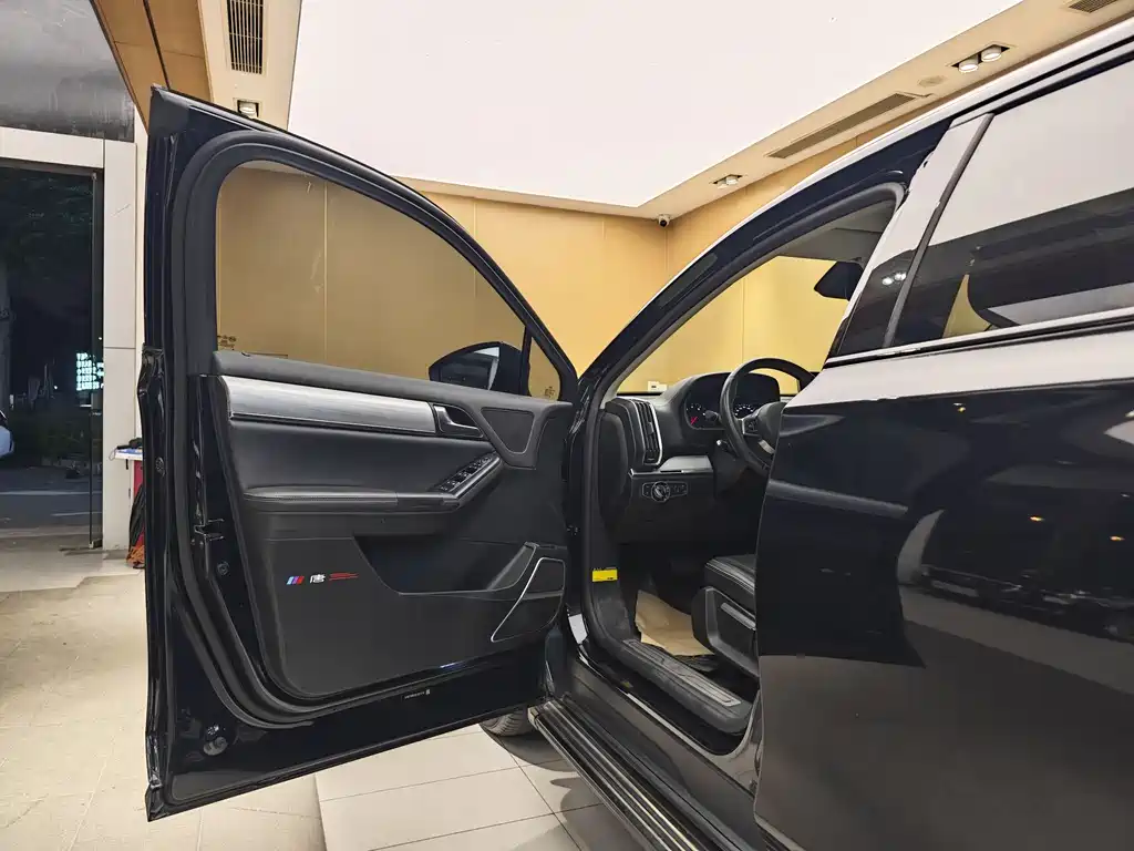 BYD Tang 2019 2.0T Automatic Intelligent Connected Zunyue Edition 7-Seater China VI