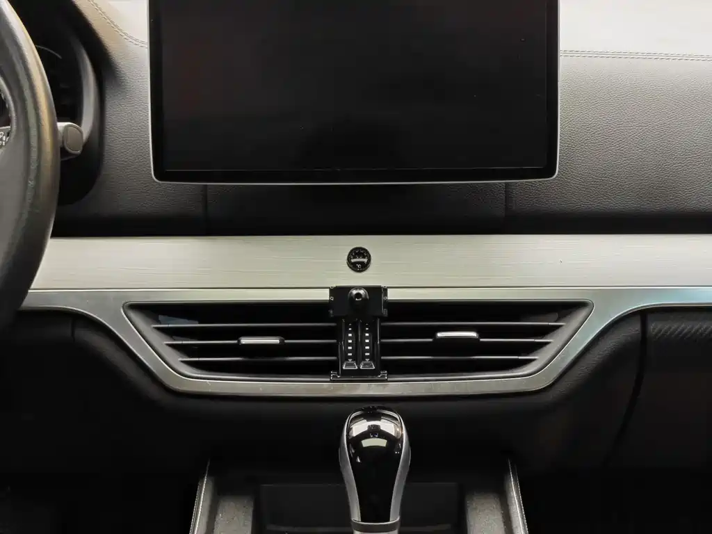 BYD Tang 2019 2.0T Automatic Intelligent Connected Zunyue Edition 7-Seater China VI