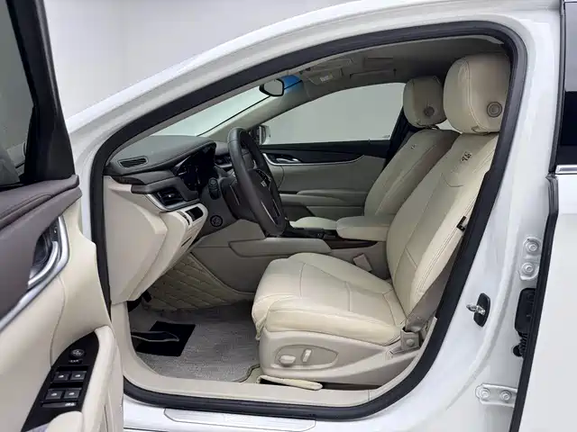 Cadillac XTS 2017 28T Technical