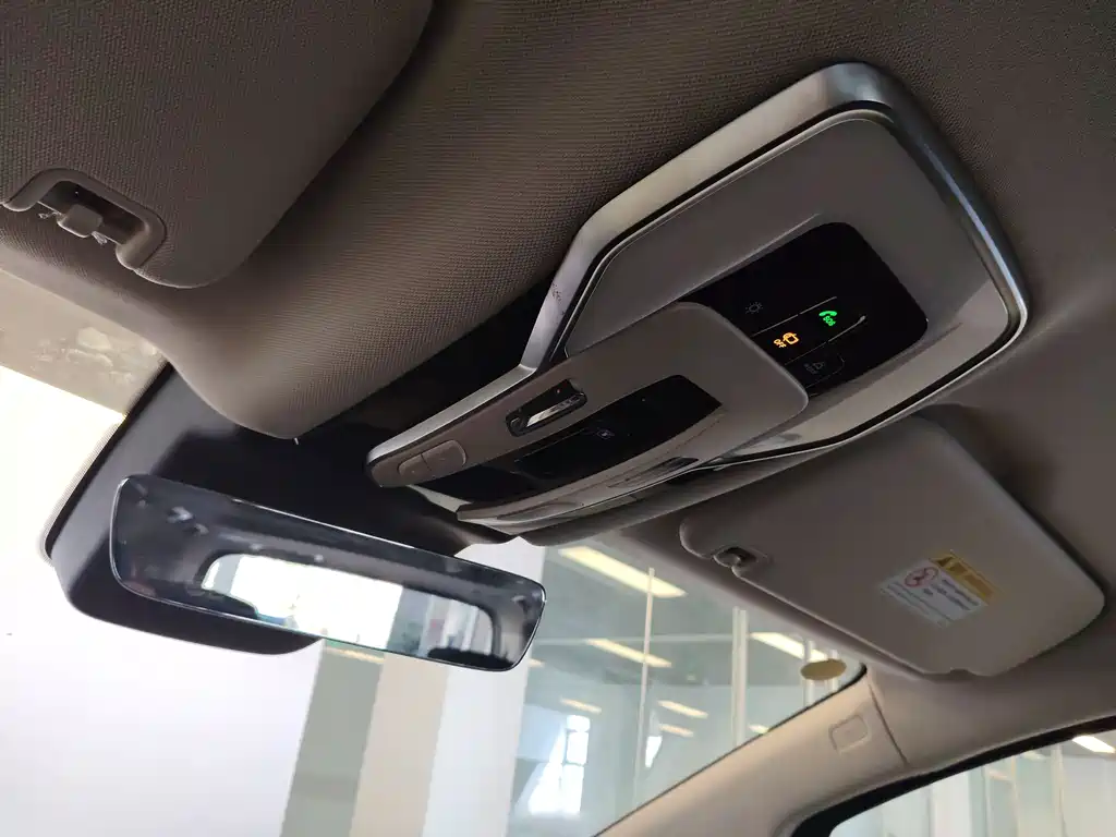 Hongqi HQ9 PHEV 2024 2.0T AWD Luxury Edition