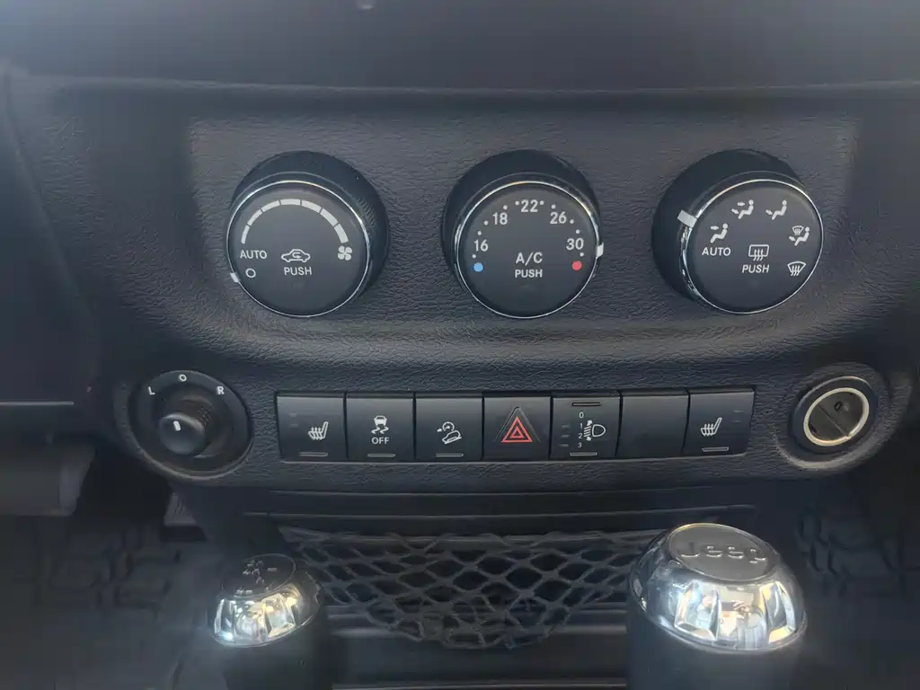 Jeep Wrangler 2017 3.0L Sahara 4-Door Comfort Edition