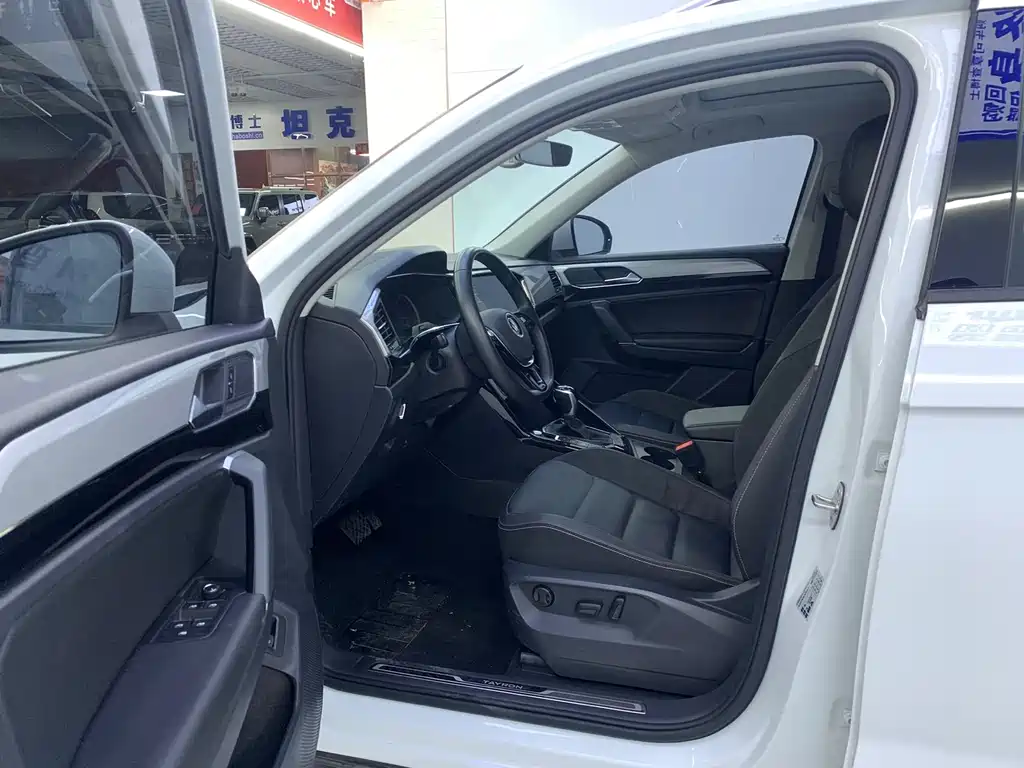 Volkswagen Tayron 2022 280TSI FWD Luxury Smart Connect Edition