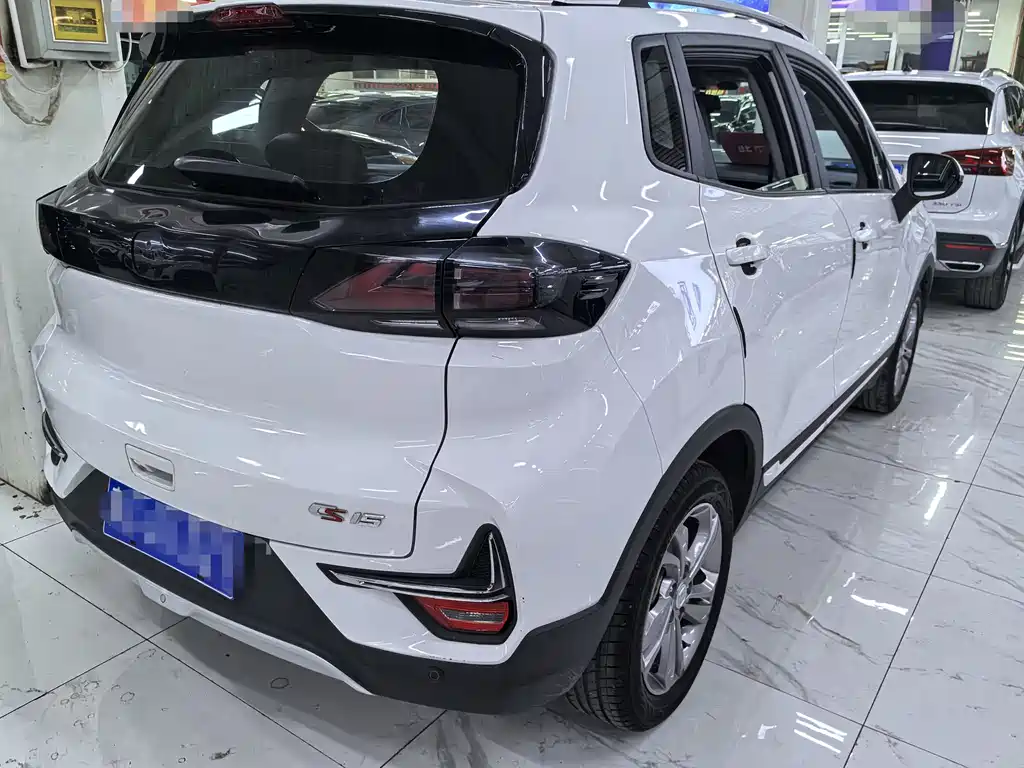 Changan CS15