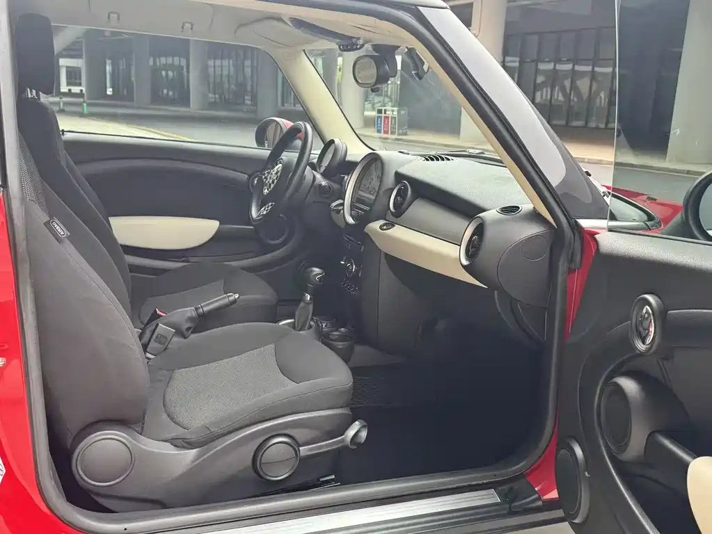 MINI 2011 1.6L ONE