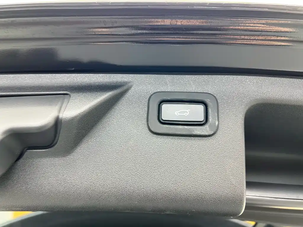 Land Rover Discovery Sport 2022 249PS R-Dynamic S Performance Edition 5-Seater