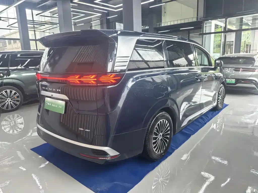 DENZA D9 2024 DM-i 980 AWD Flagship