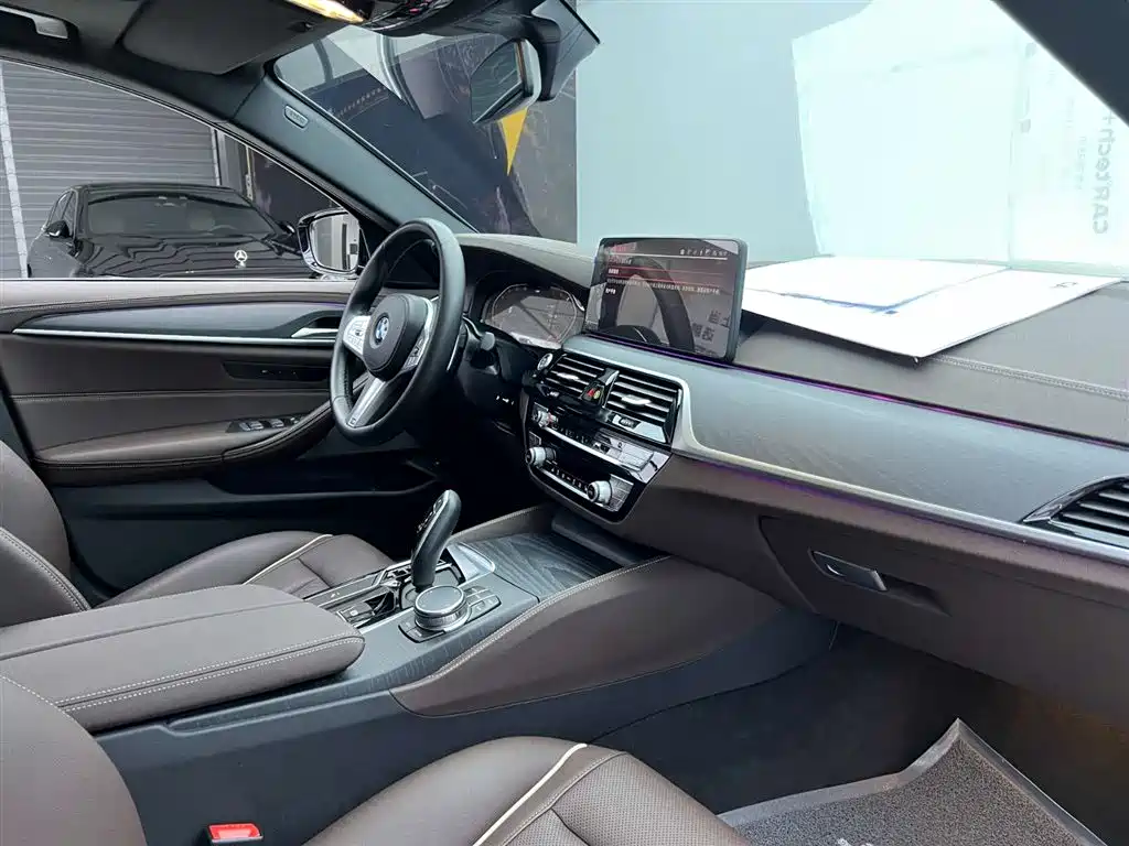 BMW 5 Series 2023 530Li Leading Edition M Sport Package
